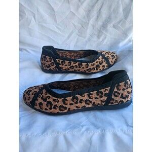 CLARKS CARLY WISH TAN LEOPARD FLAT CLOUDSTEPPERS SHOES WOMENS SZ 8W NWB